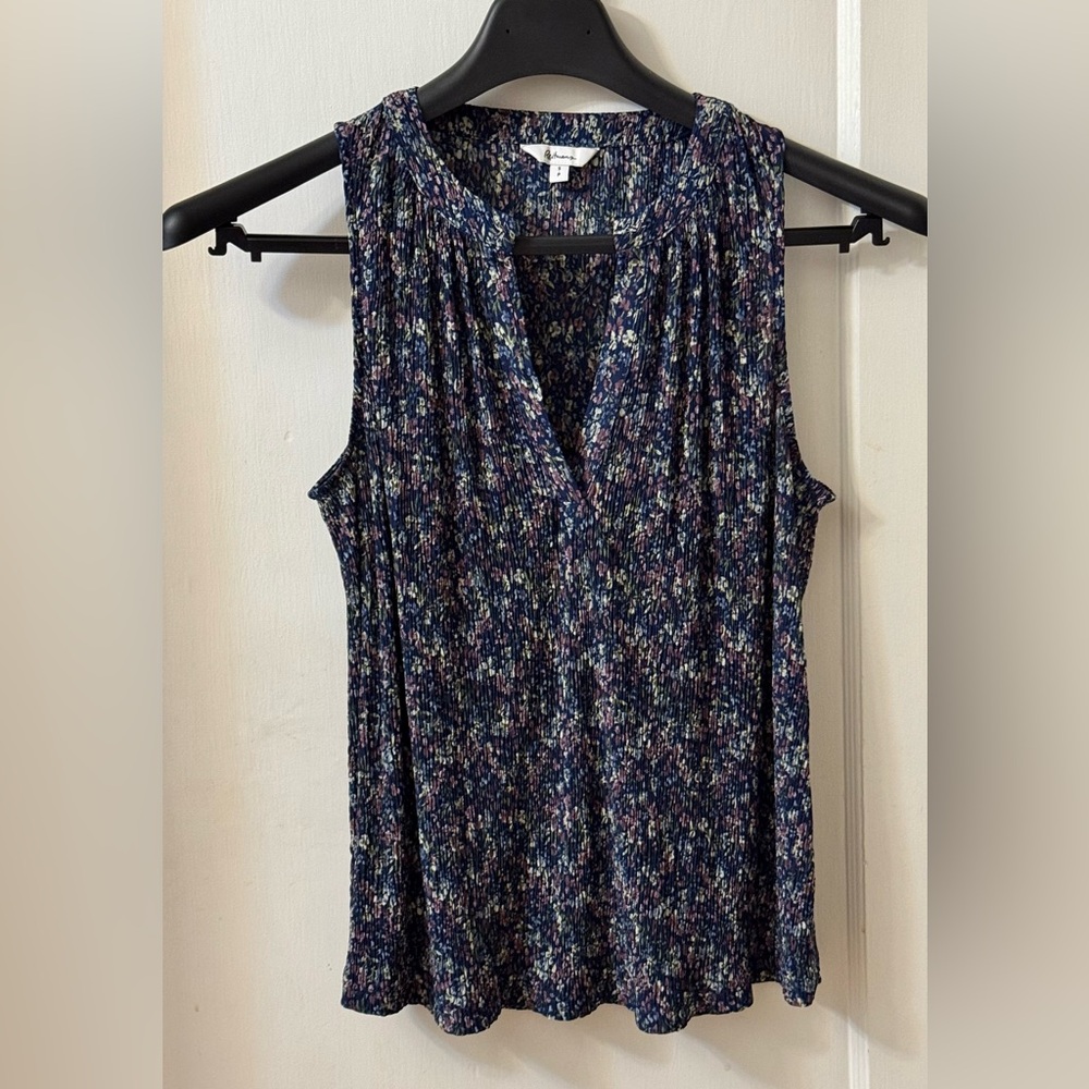 SLEEVELESS BLUE & MAUVE V-NECK TOP CRINKLY LIGHTWEIGHT FABRIC